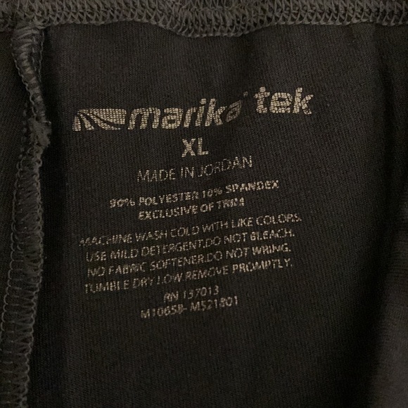 Marika Tek Soft Gray Cropped Leggings - Picture 2 of 3